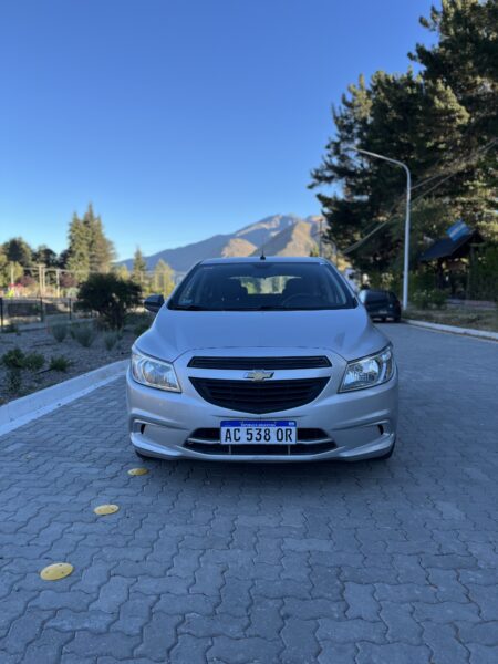 Chevrolet Ónix Joy +