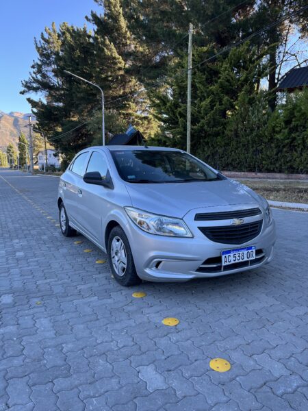 Chevrolet Ónix Joy +