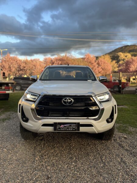 Toyota Hilux Srx trocha ancha 2026 4x4 0km