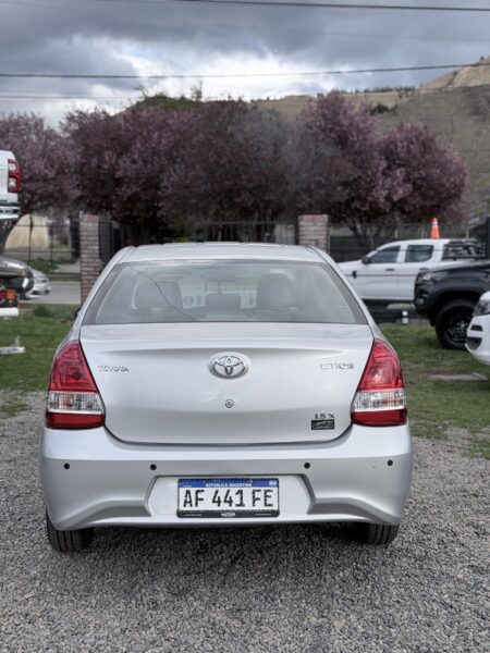 Toyota Etios X 2022